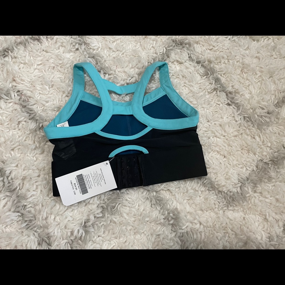 NWT Fabletics Bra - Picture 3 of 3